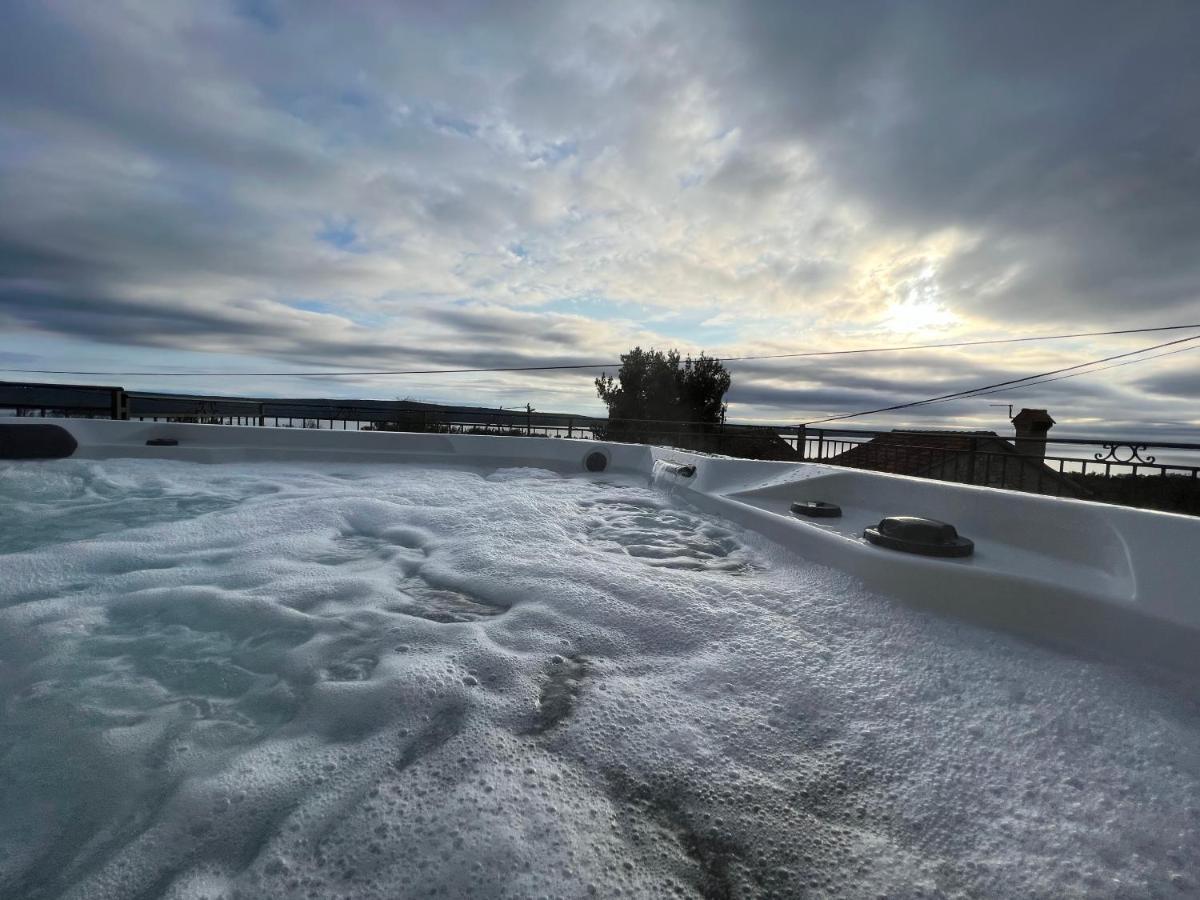 Podgora Experience Suite With Jacuzzi Nerezine Exterior photo