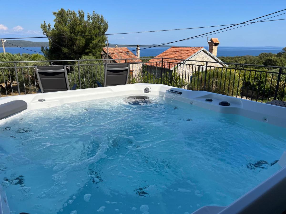 Podgora Experience Suite With Jacuzzi Nerezine Exterior photo